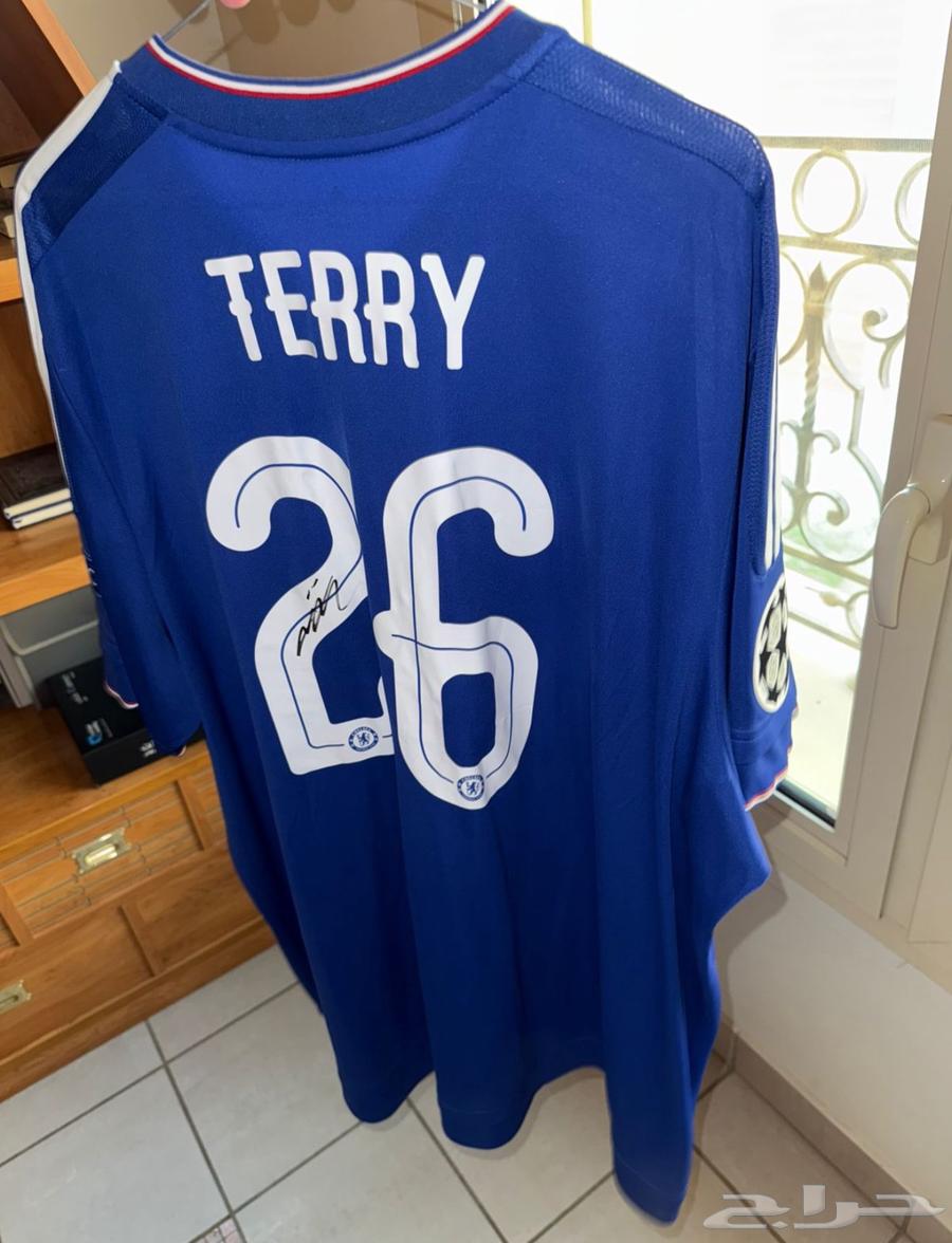 تيشيرت نادي تشيلسي وتيشيرت منتخب إيطاليا64554928334723114