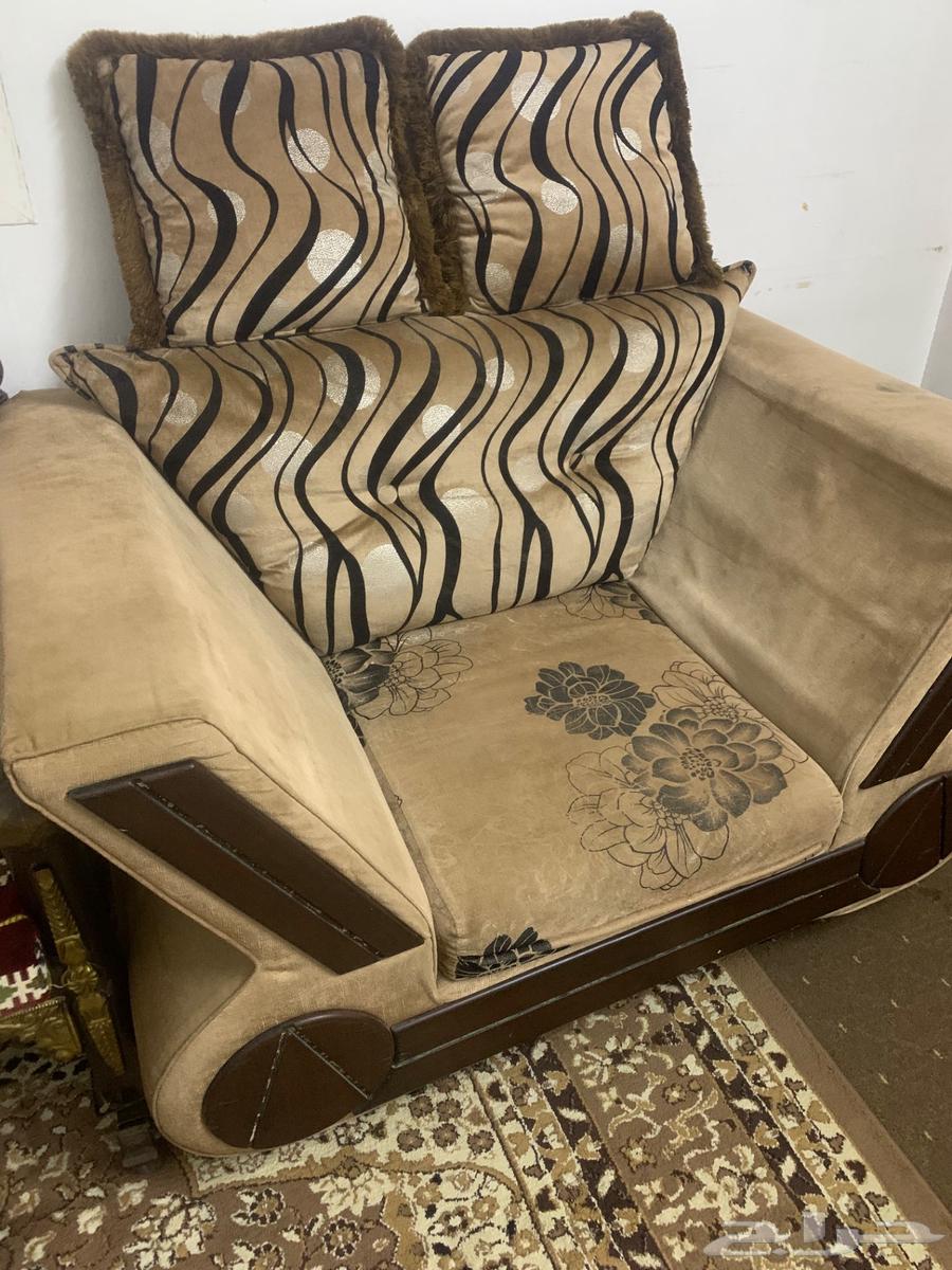 كنب مستعمل تقريبا 12 شخص ب 200 ريال64556679190658111