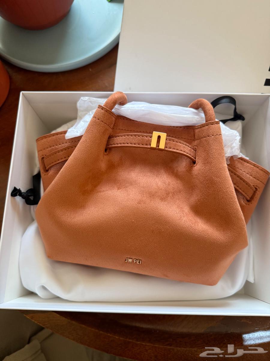 للبيع حقيبة يد جديدة64560916924291112