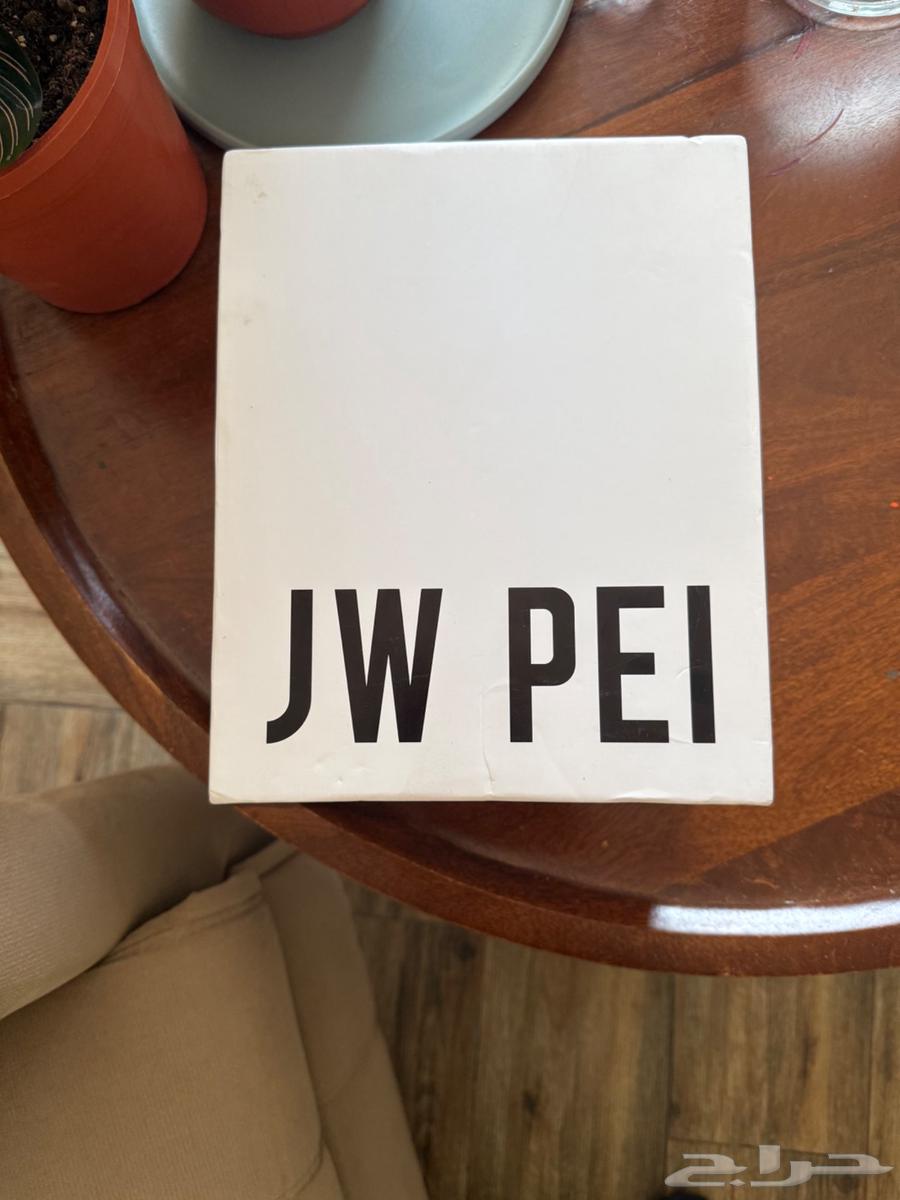 للبيع حقيبة يد جديدة64560916924291110