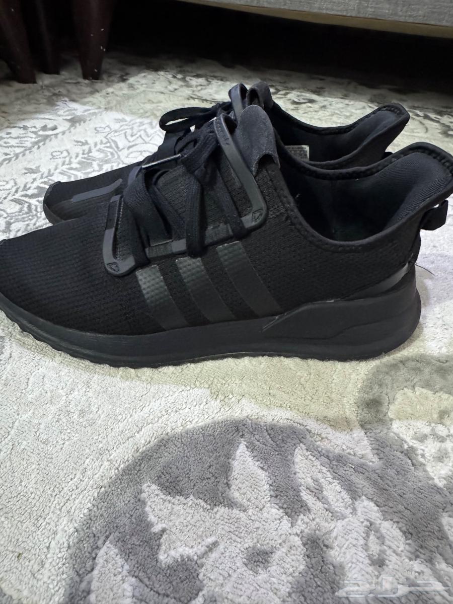 شوزات 1 نيوبلانس لون اسود و2 اديداس64561685675907111