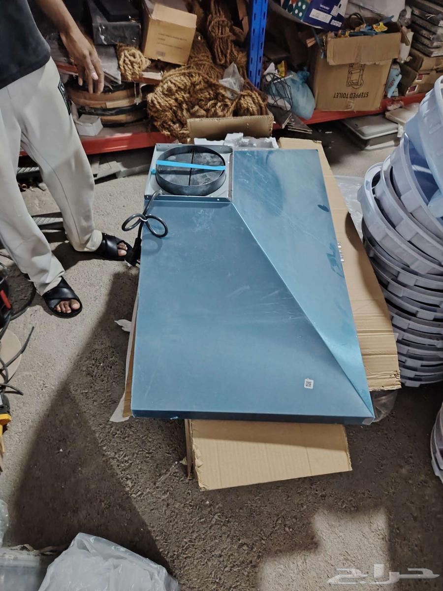 A side worker64532198463361114