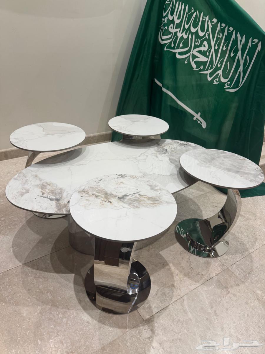 طاوله للبيع64562277087490110