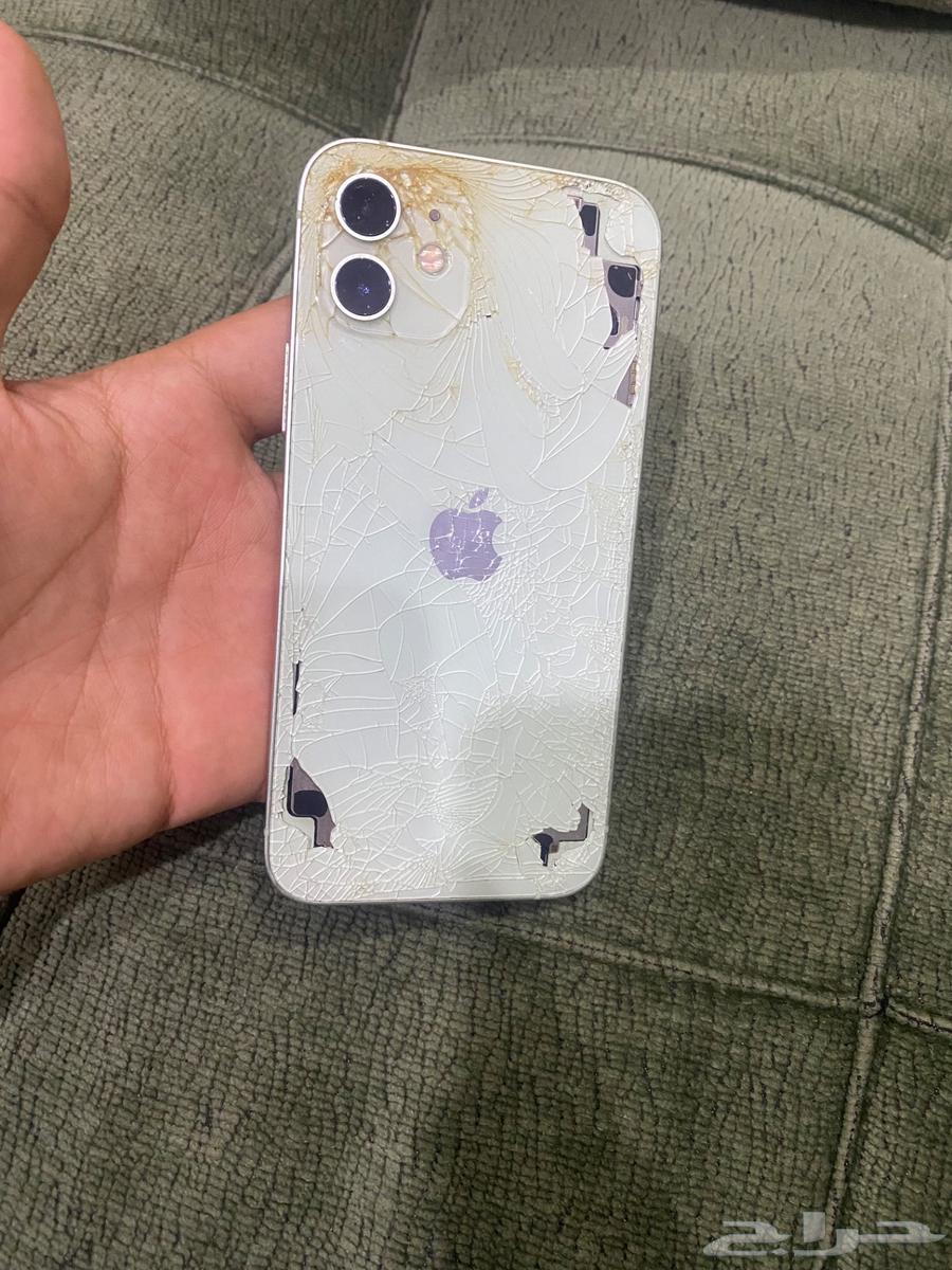 ايفون 12ب250ريال وايفون 11ب240ريال64562782459265111