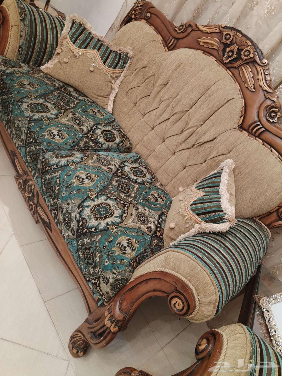 طقم كنب بحالة جيدة64562824818818112