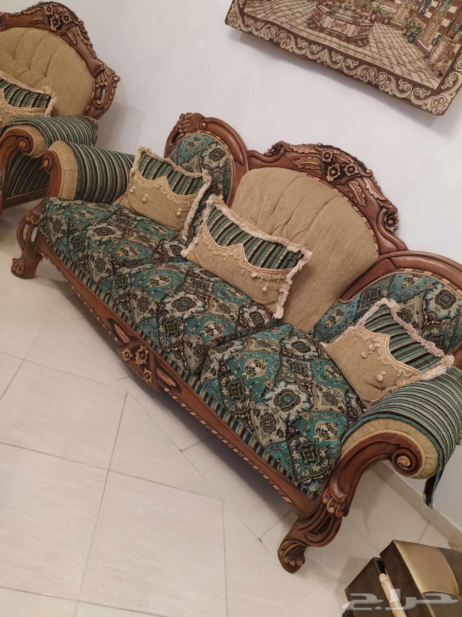 طقم كنب بحالة جيدة64562824818818111