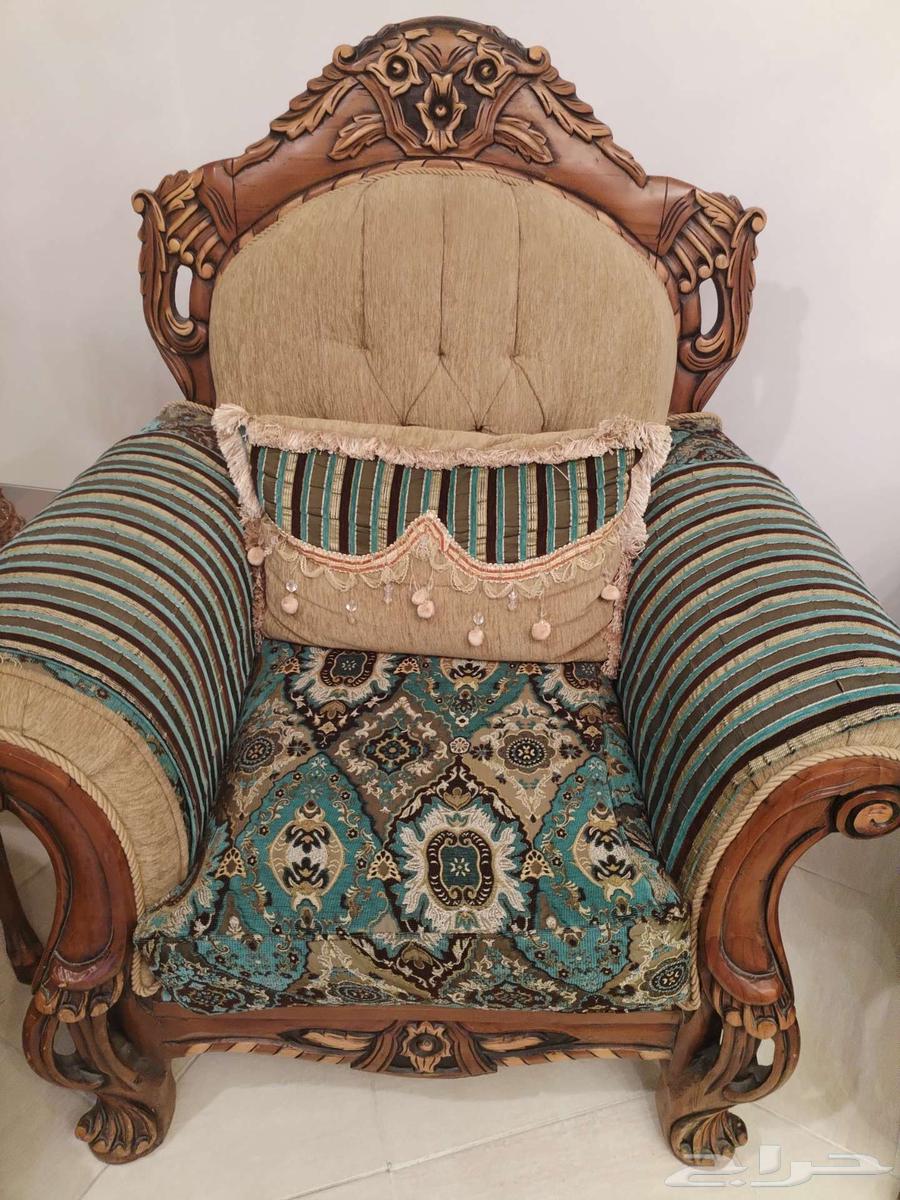 طقم كنب بحالة جيدة64562824818818110