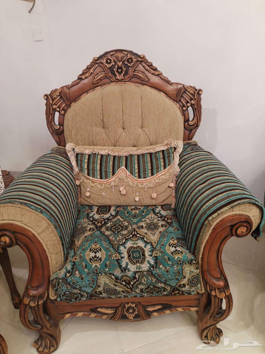 طقم كنب بحالة جيدة64562824818818113