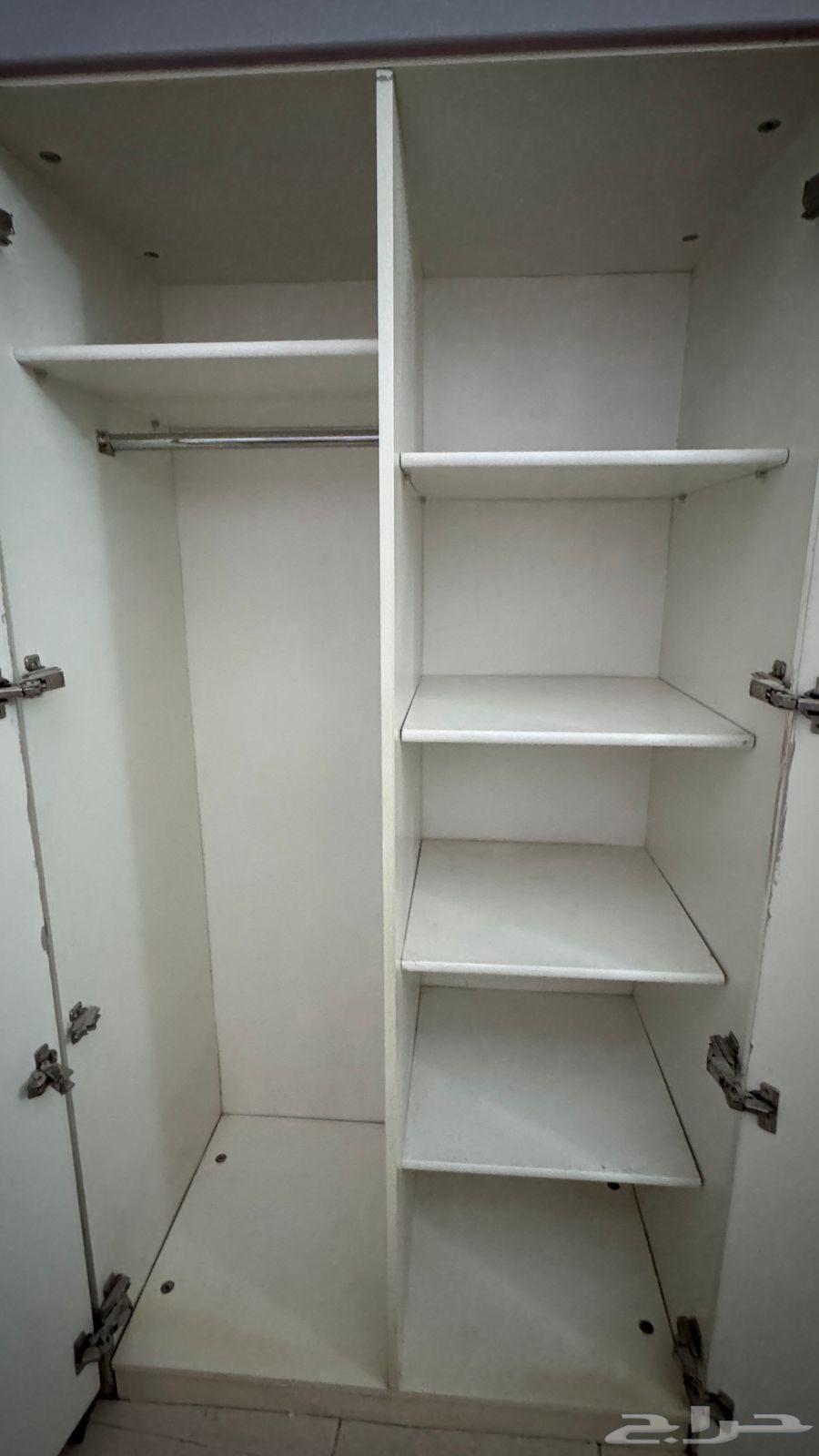 غرفة نوم لشخصين من ثمان قطع لمن يحتاج64558933211393114