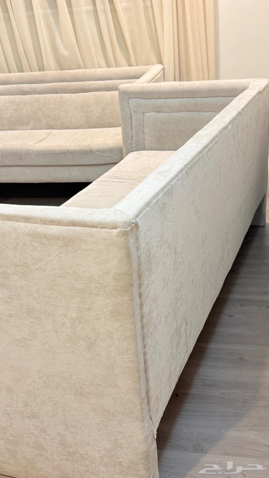 Luxurious sofa at a reasonable price64561811609474111