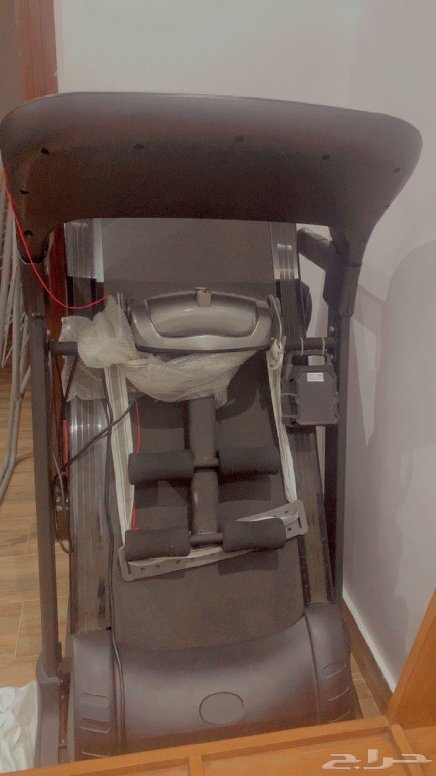 Almost new belt, used for only a week64555560530306111