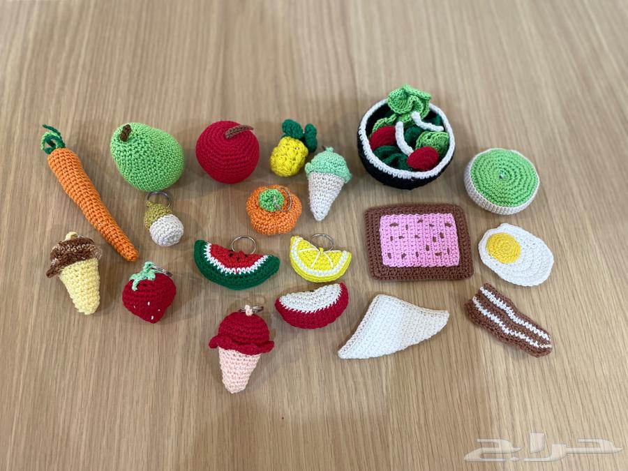 Crochet keychains and small toys64556240616963110