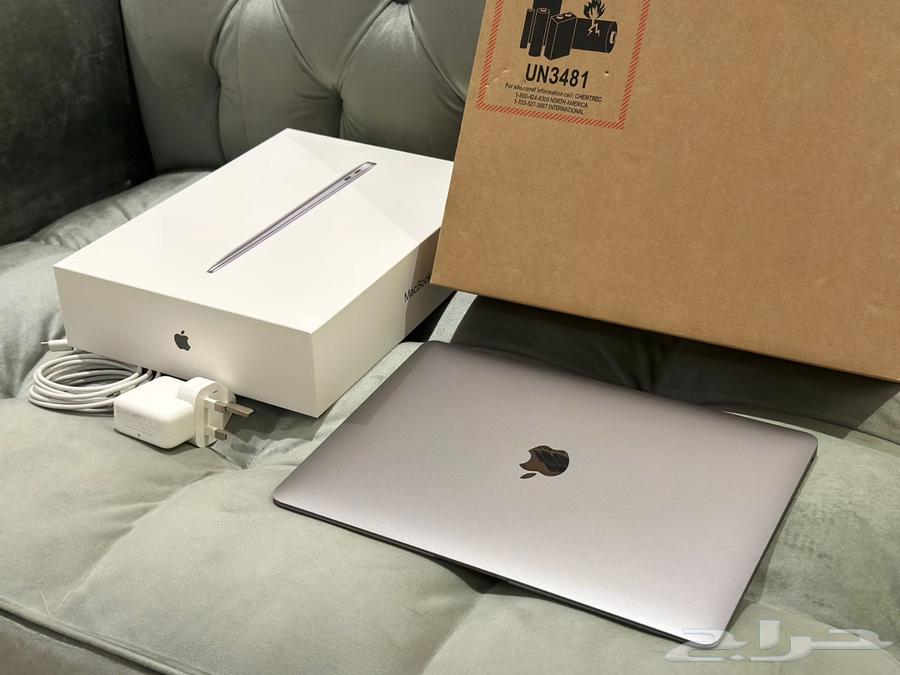 ماك بوك m164557340750979110