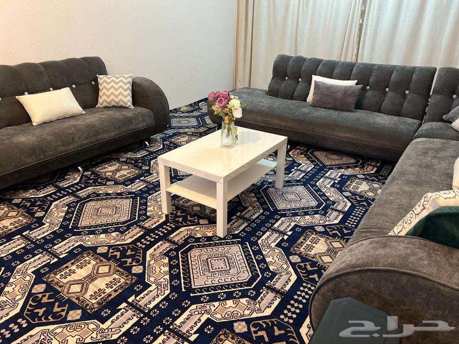 كنب وطاولة تلفزيون وقدور وأطباق64558280415491111