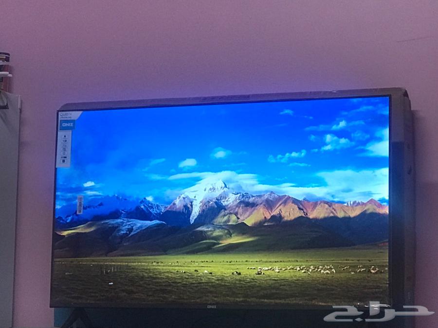 New 50-inch Unox screen, used for only two days64560726175491110