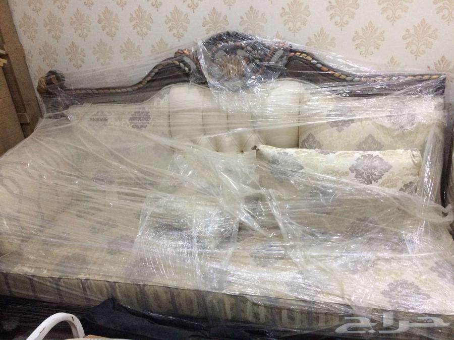 New factory seating set - 3 pieces table64562109568259110