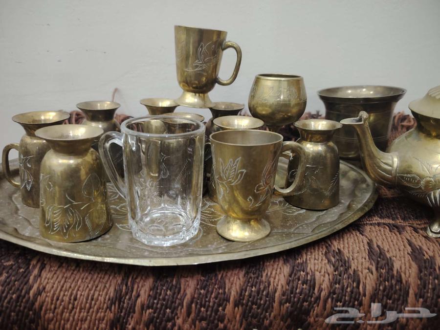 طقم نحاسيات قديمه للبيع64562600818947111