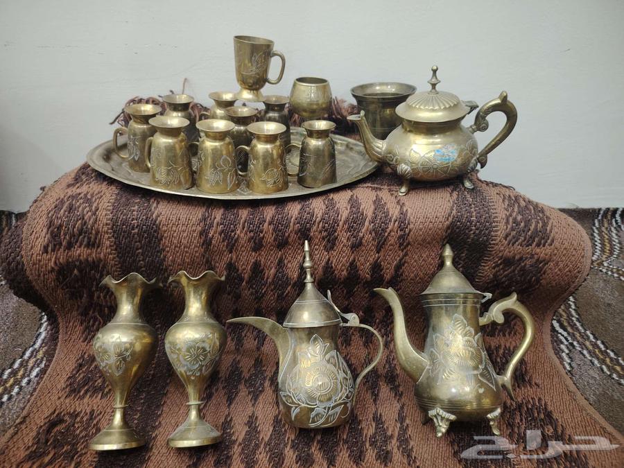 طقم نحاسيات قديمه للبيع64562600818947110