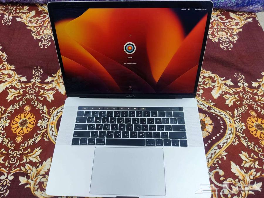 ماك بوك برو 2019 بحجم 15.4 مع شريط اللمس وميزة التعرف على البصمة64555701187586113