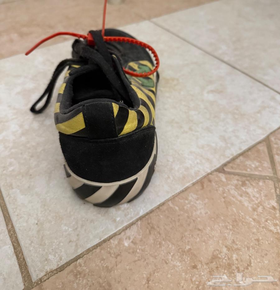 شوز اوف-وايت64562235446018112