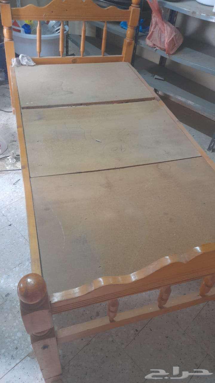 سرير خشبي ب5064568072134018110