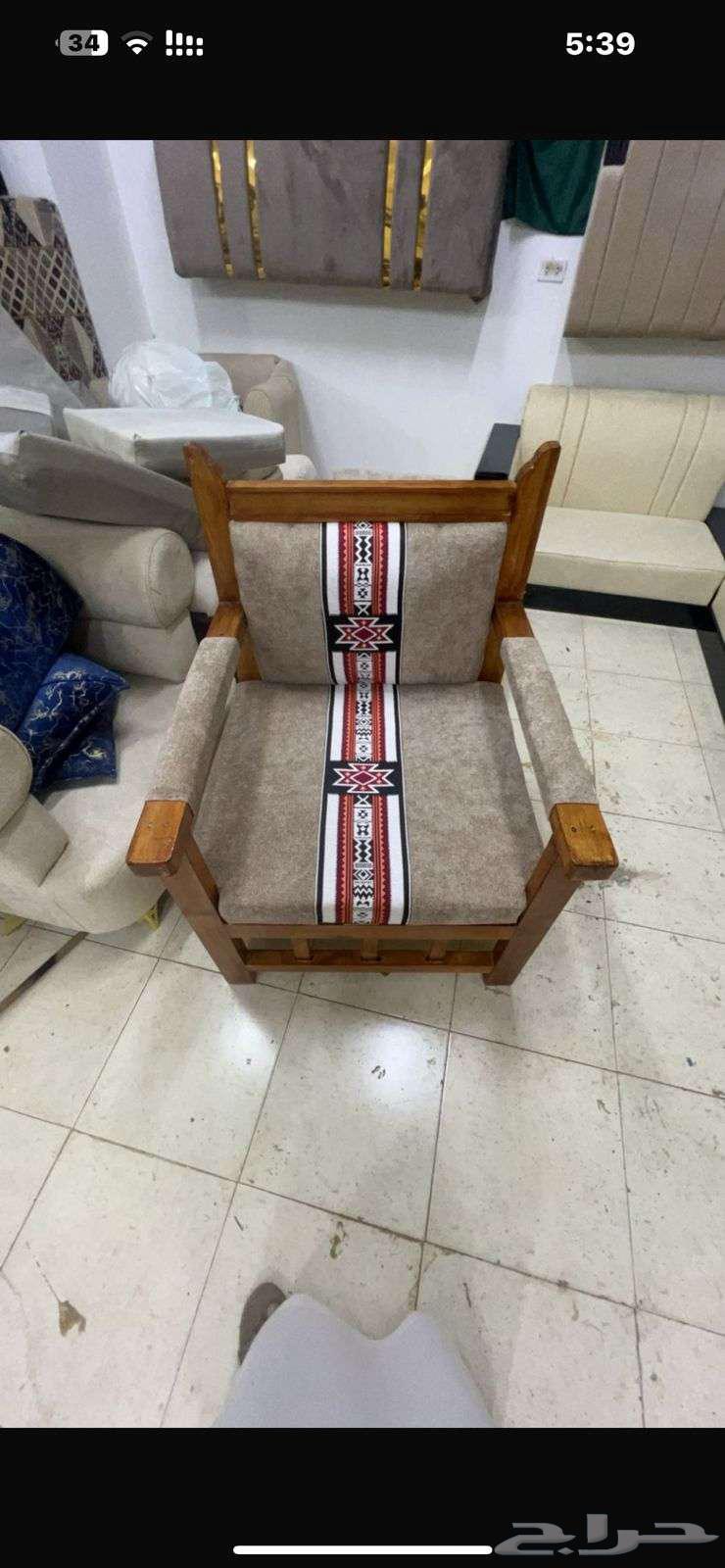 High-quality wooden chairs and tables, new and unused64565228268418113