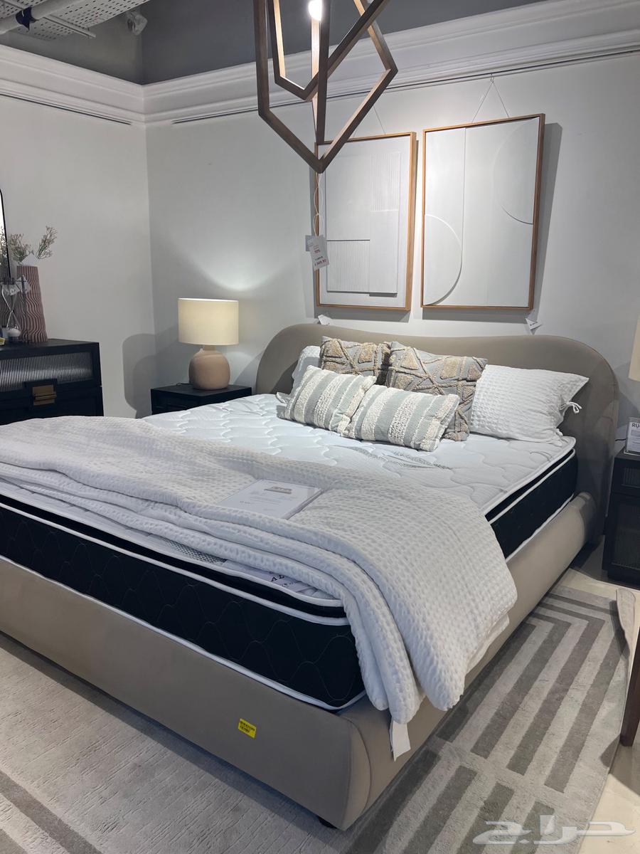 غرفة نوم جديدة من الرقيب64568127247746110