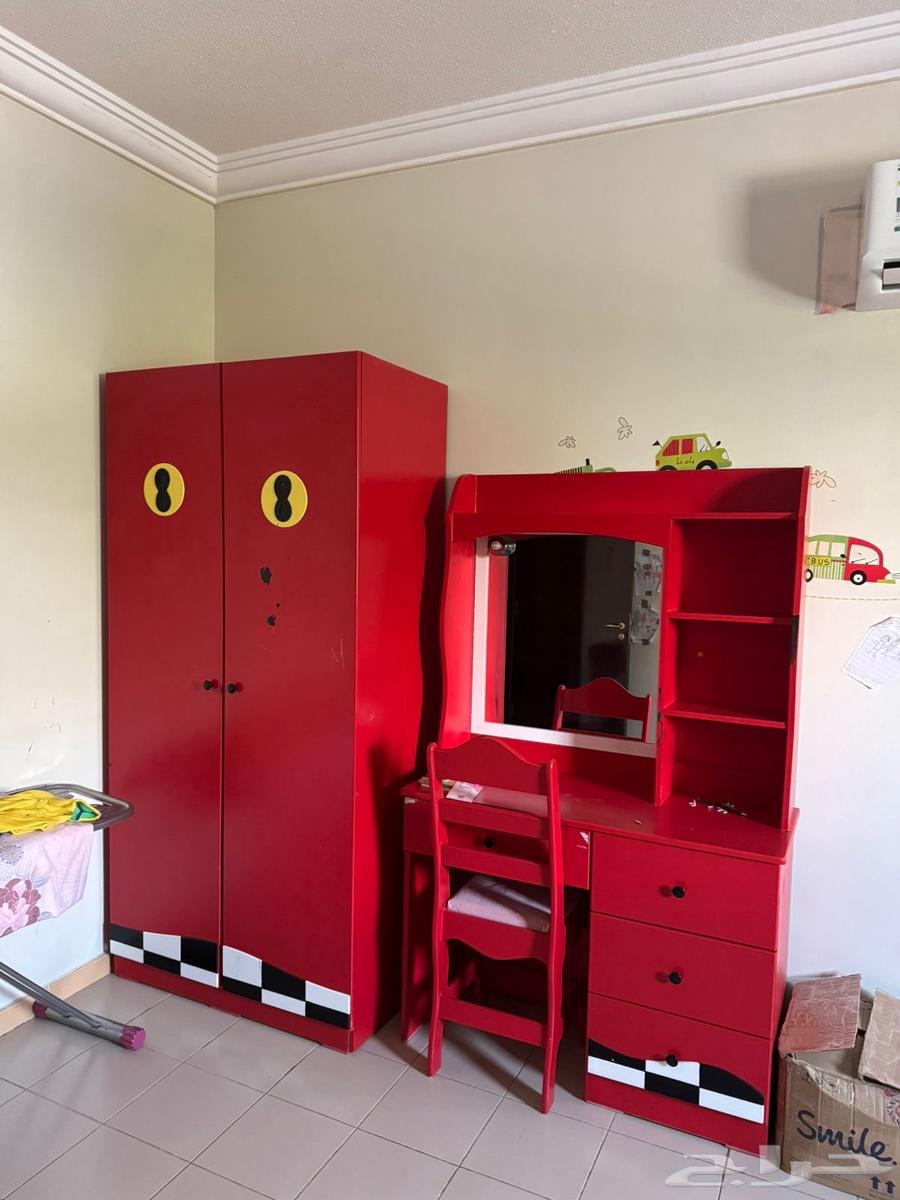 غرفة نوم أطفال بحالة جيدة للتنازل اليوم64568742314754112