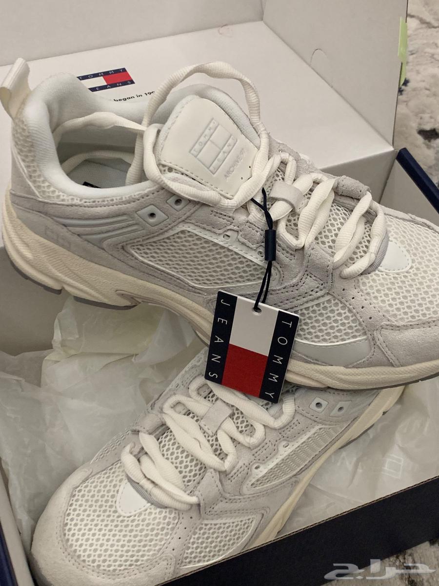 حذاء تومي جينز بيج رمادي بسعر مخفض64569576198018113