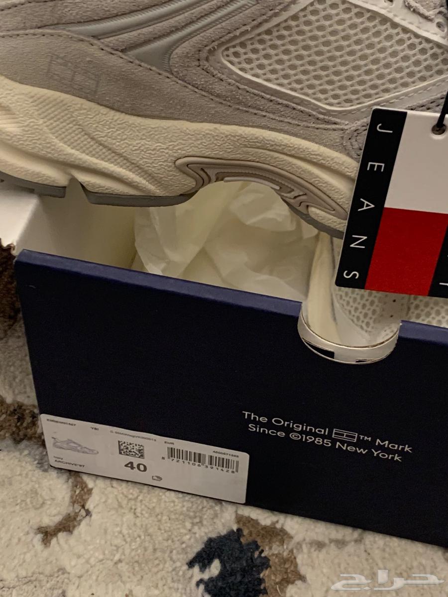 حذاء تومي جينز بيج رمادي بسعر مخفض64569576198018114