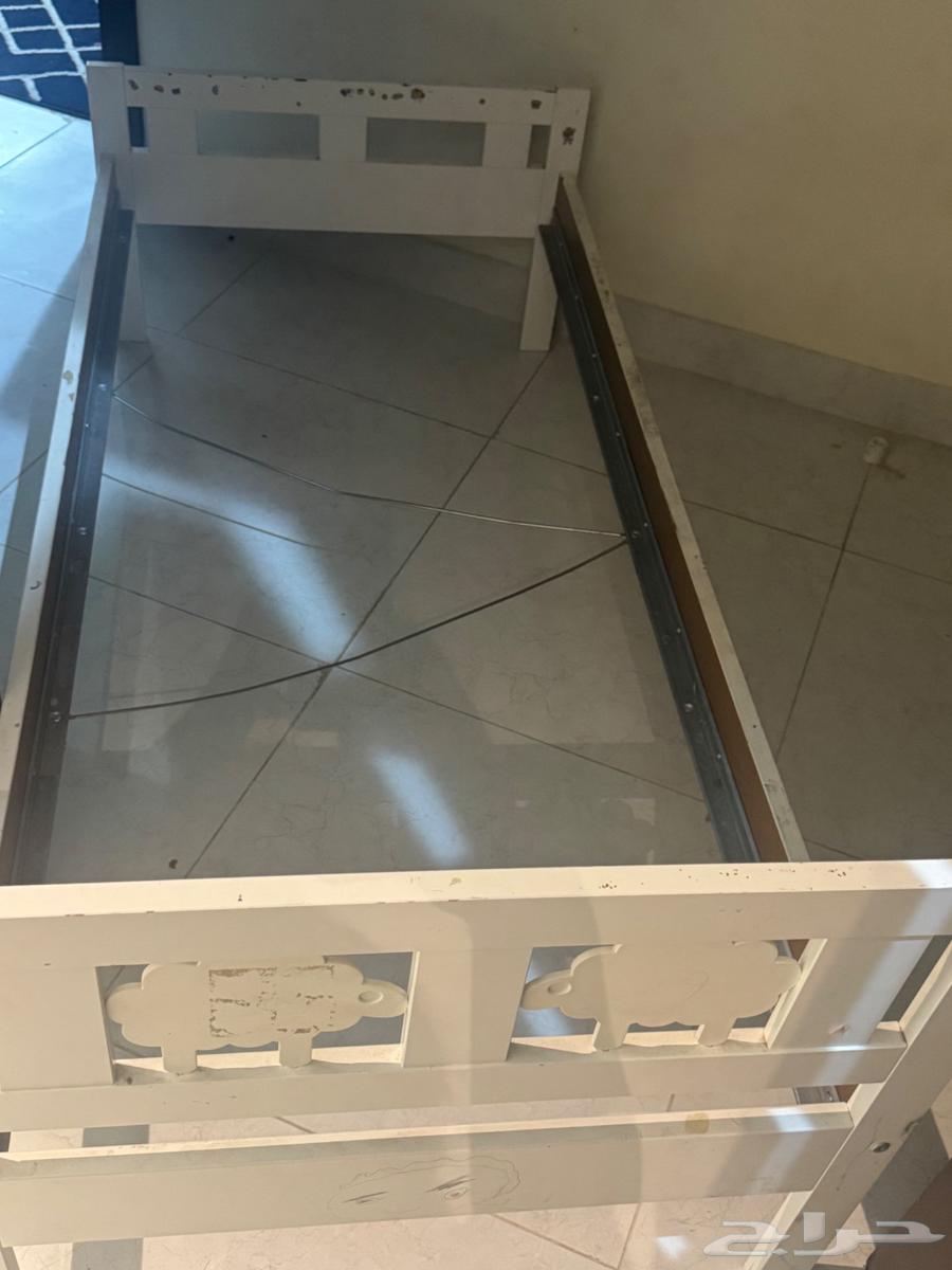 للبيع خرداوات واثاث مستعمل64571423224451111