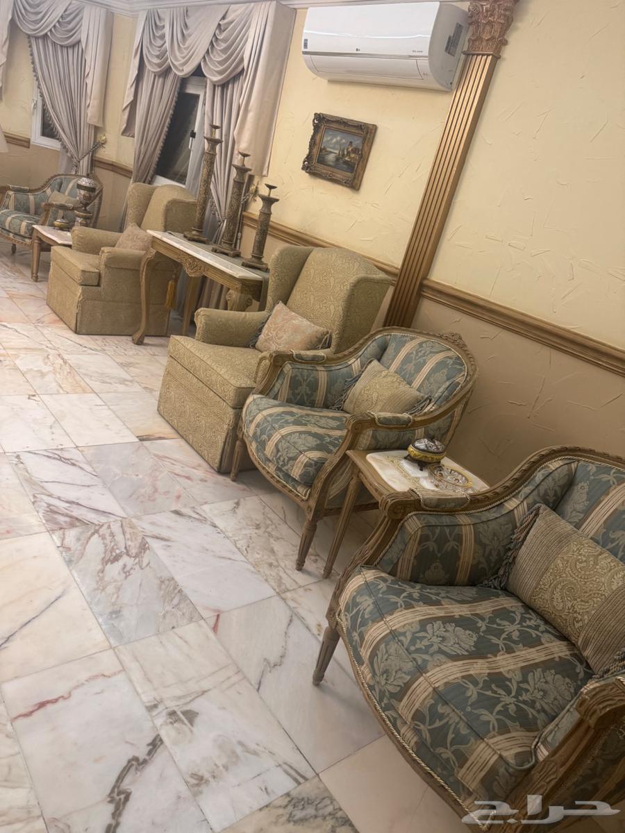 12 كرسي للبيع ( اثاث)64571672441473114