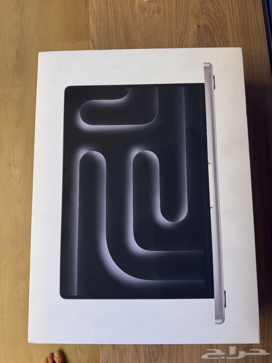 لابتوب MacBook pro m3 شبه جديد قابل للتفاوض64571838825090112