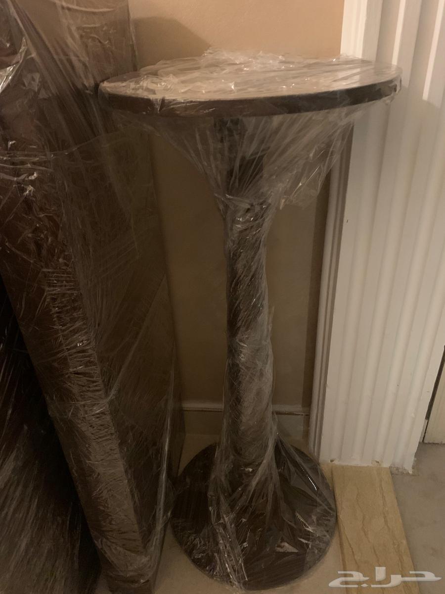 Rent a foyer table for events64565451047809110