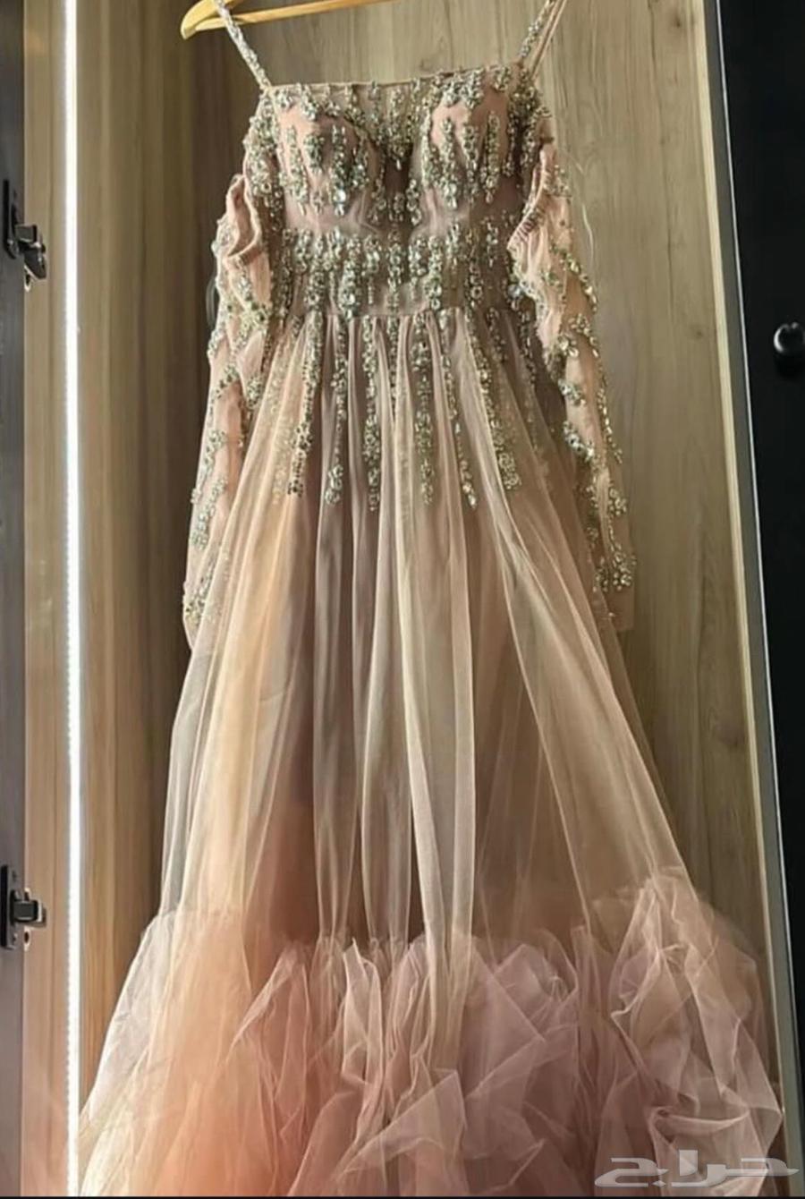 فستان سهرة فخم من بوتيك بلان بي64570080670210110