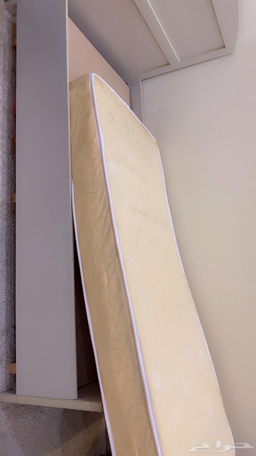 سرير نفر مع مرتبه للبيع64569468131970112