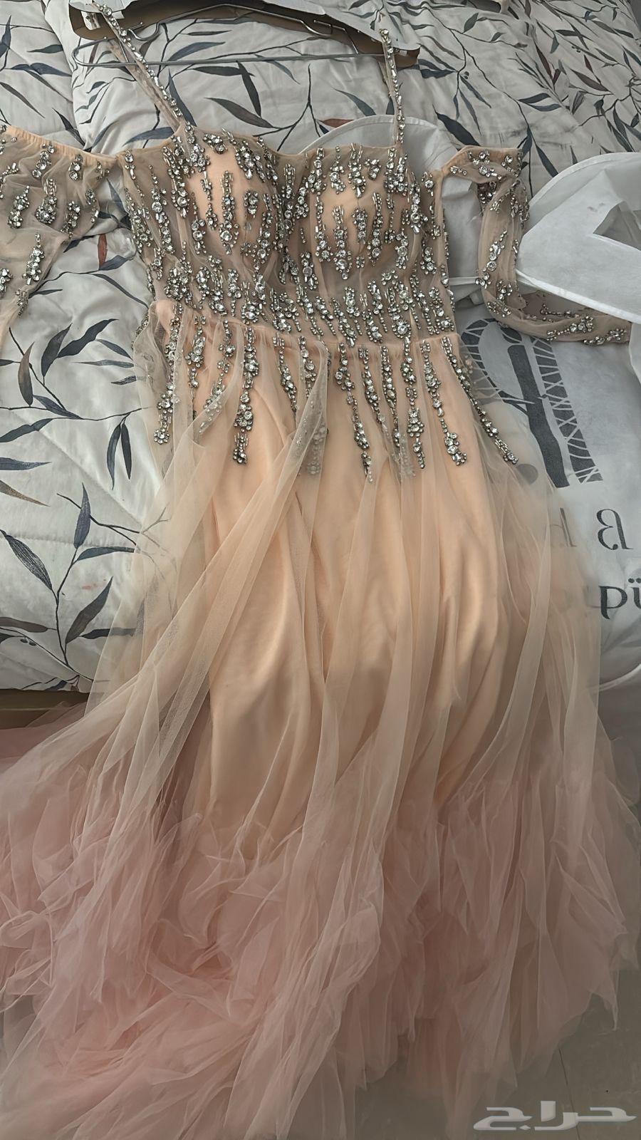 فستان سهرة فخم من بوتيك بلان بي64570080670210111