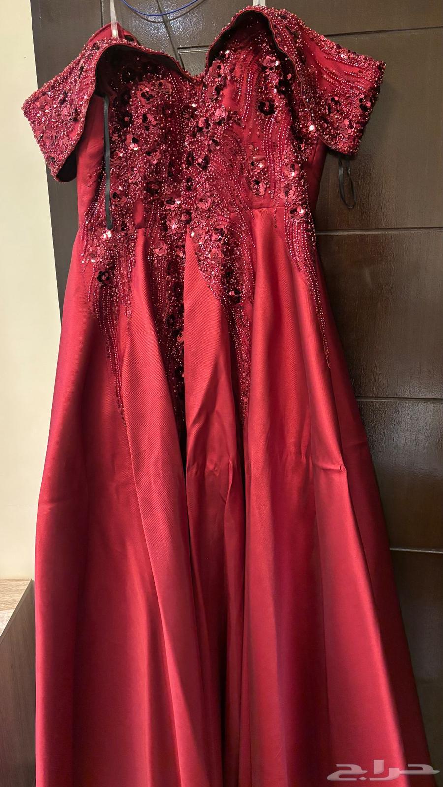 فستان زواج اختي منفوش وفخم والله م انعاد64563785261826111
