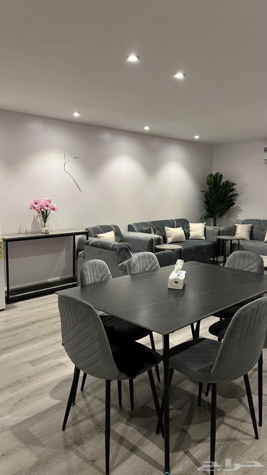 استراحه للايجار اليومي بحي الجبل جديدة64565479685121112