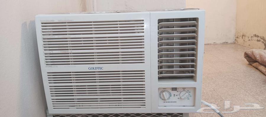 Clean air conditioner for sale, almost new64568742347267110