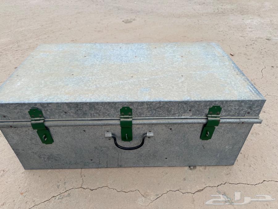 Swing Chair and Storage Box for Sale64568182151938113