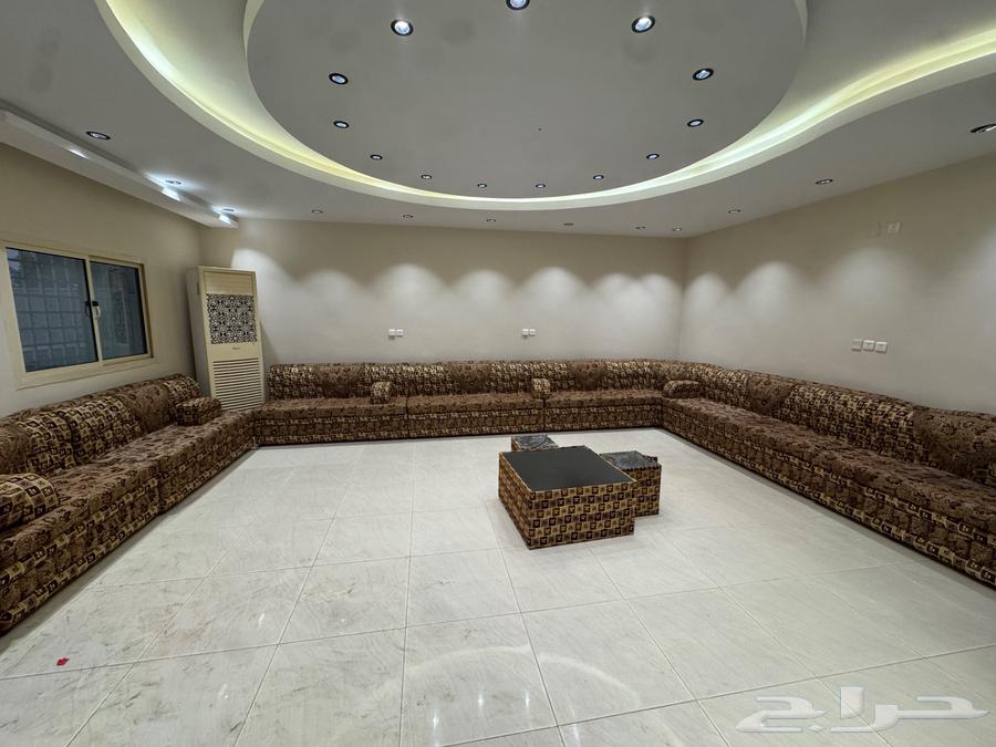 13-meter Majlis Sofa64556126778625111