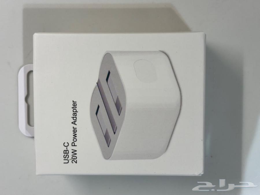 Qnine iPhone fast charger, iPhone earphones, and Type-C cable64571943283202110