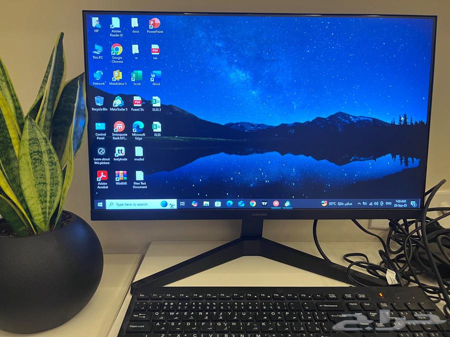 شاشة سامسونج 27 شبه جديدة64572285677699110