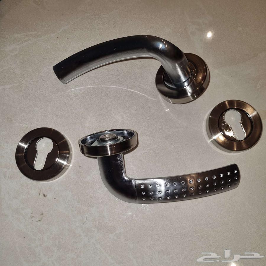 يد باب خشب بدون كيلون64569902946307110