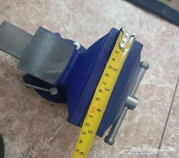 Electronic welding machine and 5-inch movable table vise with 350-degree rotation64493314224131112