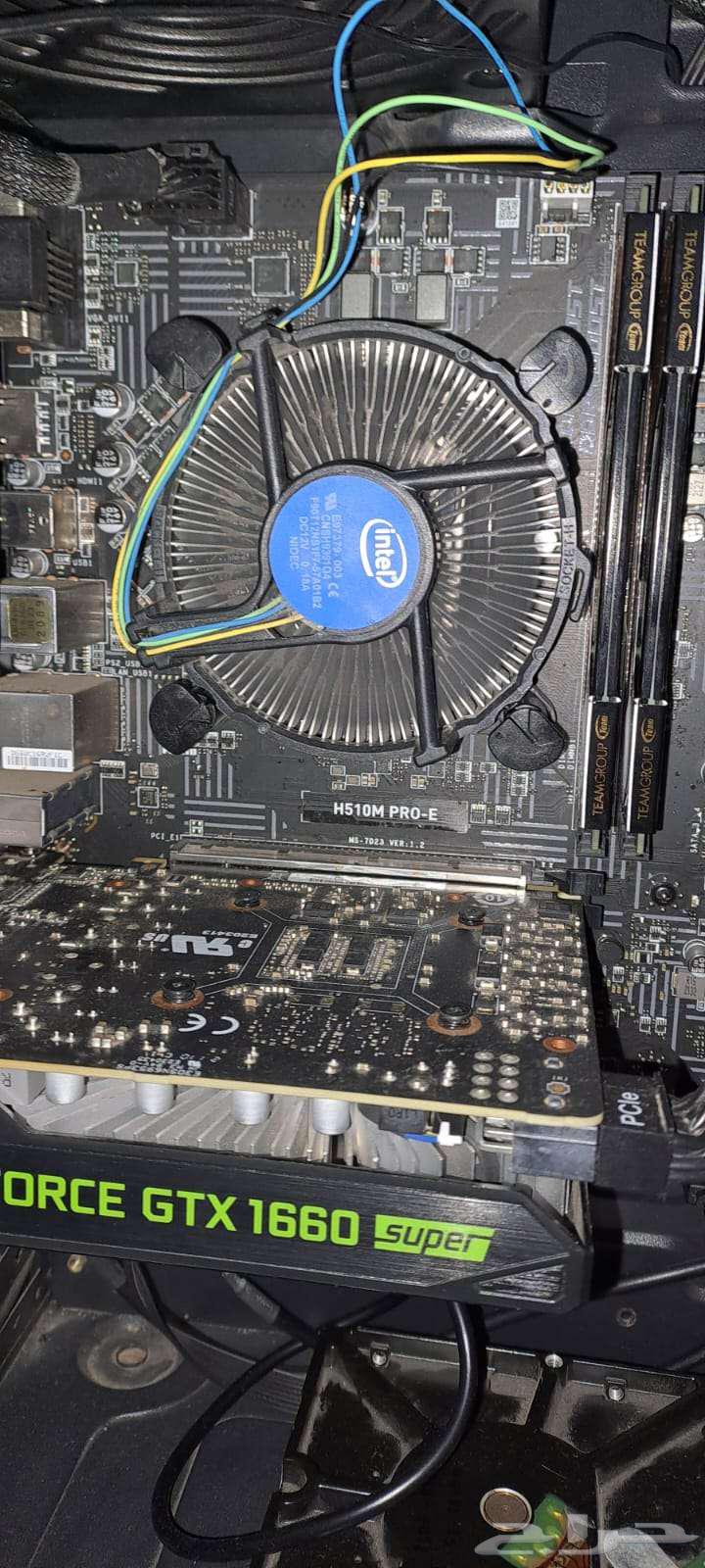 كمبيوتر ألعاب للبيع64574256784514111