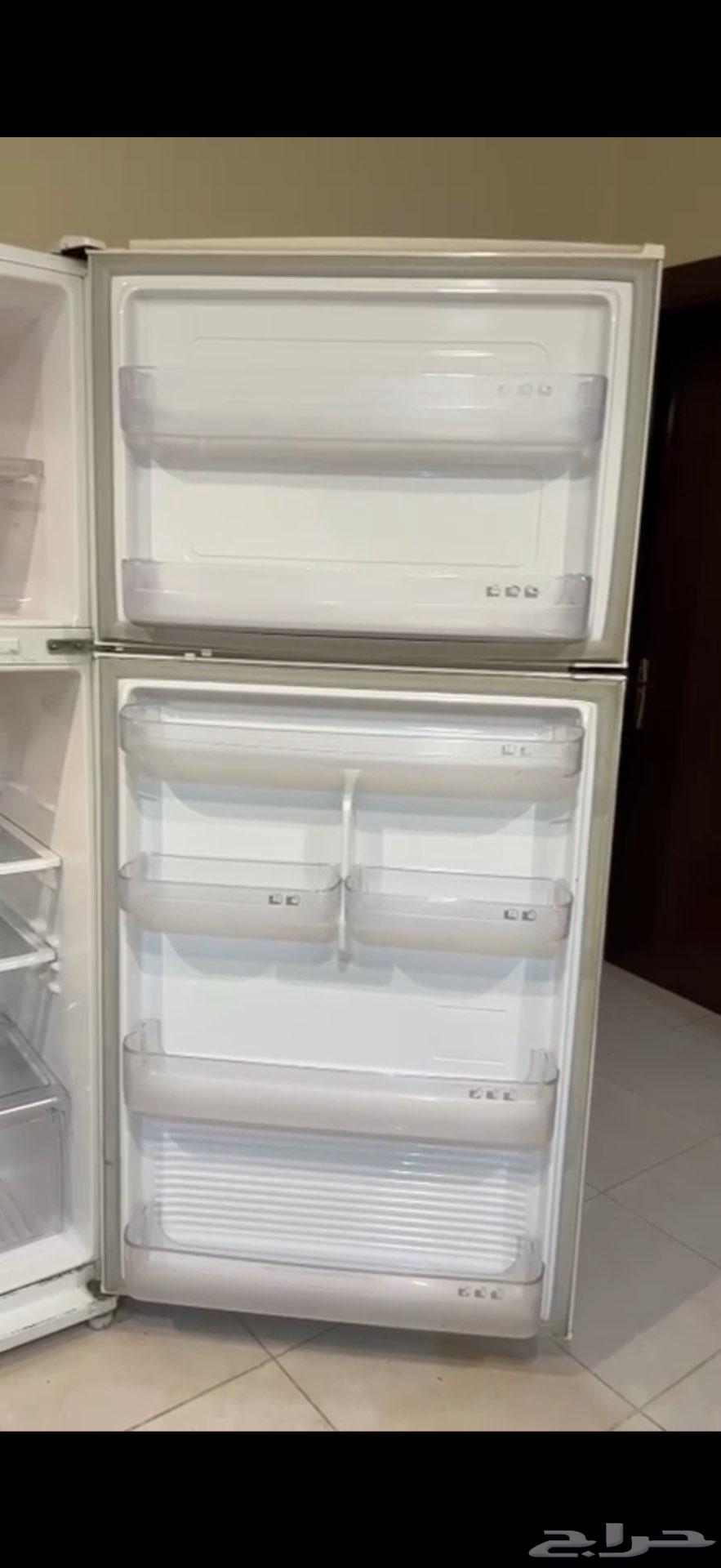 ثلاجة للبيع ب 600 قابل للتفاوض64483895032066111