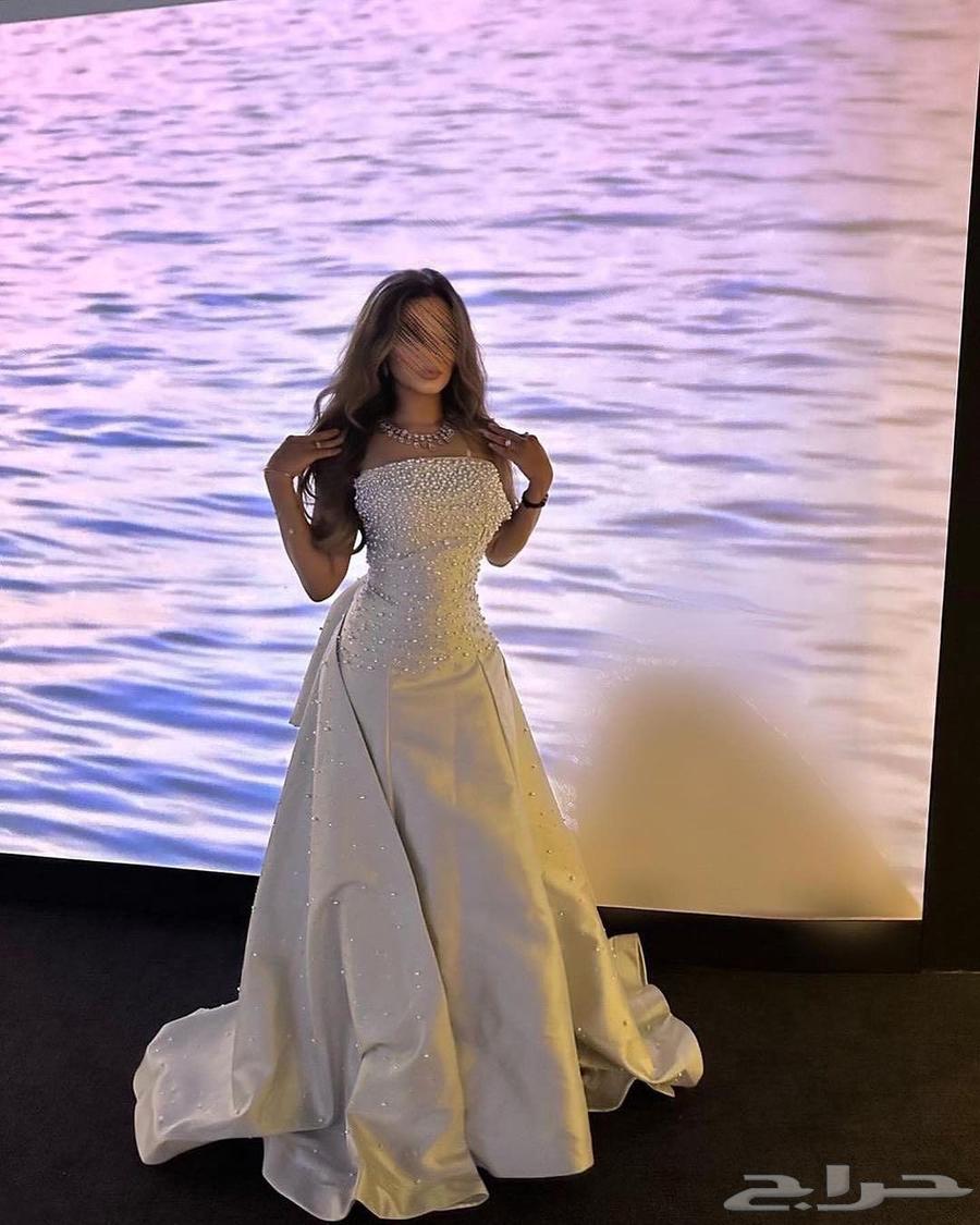 فستان زواج جده.64576841402497110