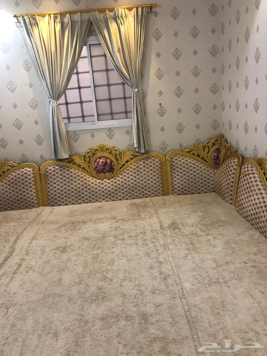 تكايات صاله للبيع64577628885633112